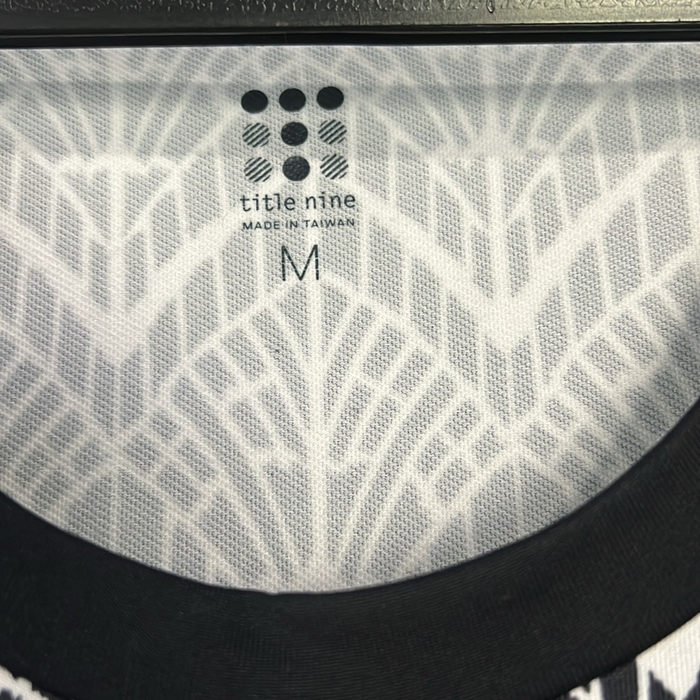 Title Nine Dress - Picture 2 of 4